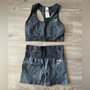 NWOT Gymshark Discontinued Mercury Set Size S